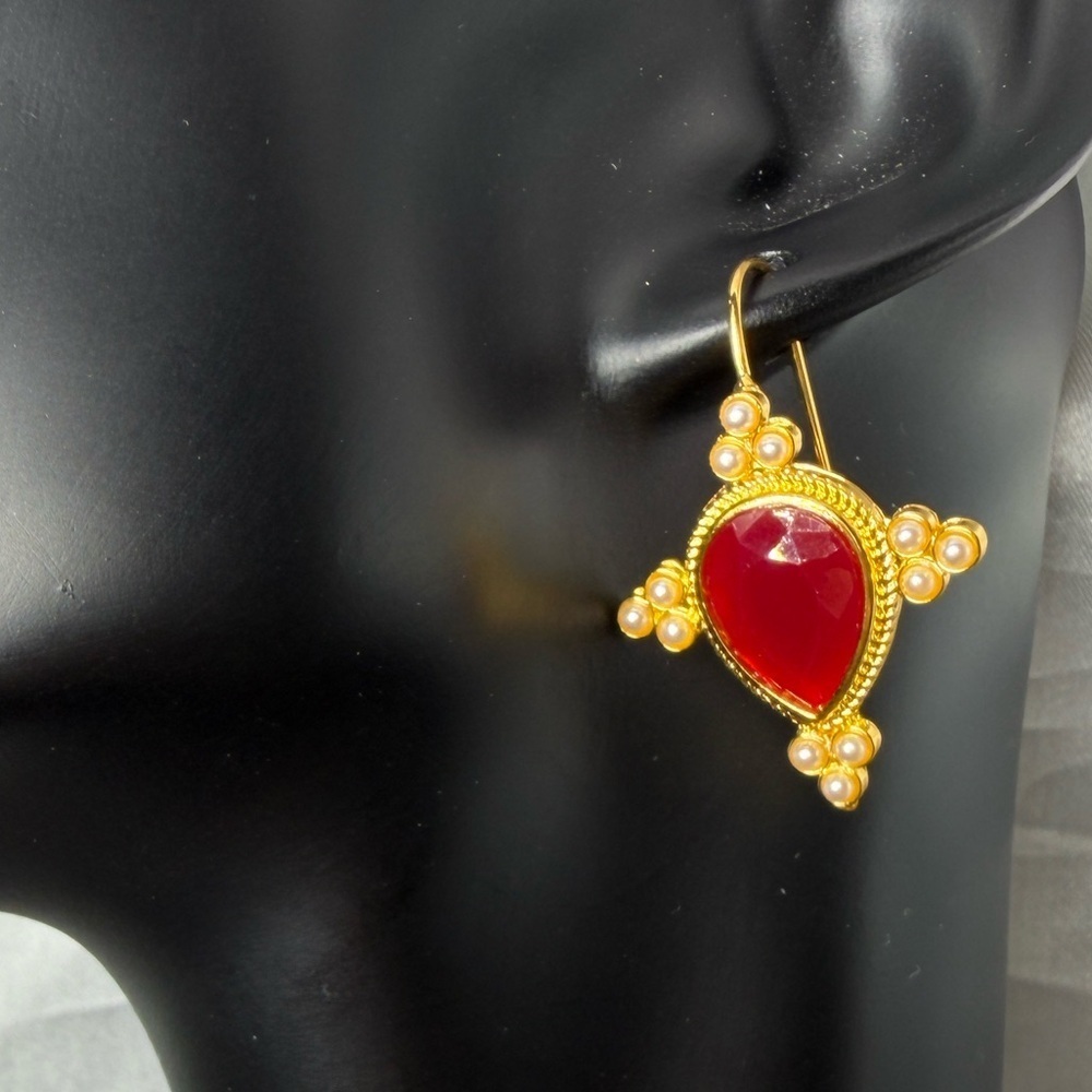 Unique vintage Gold and Red Teardrop Earrings - Picture 6 of 10